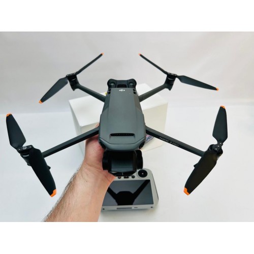 Квадрокоптер DJI Mavic 3 Pro в Миассе с пультом DJI RC